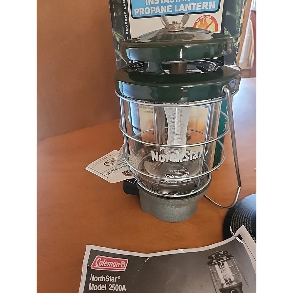 Vintage‎ Coleman Northstar Propane Lantern 2500-750 with Original Box.